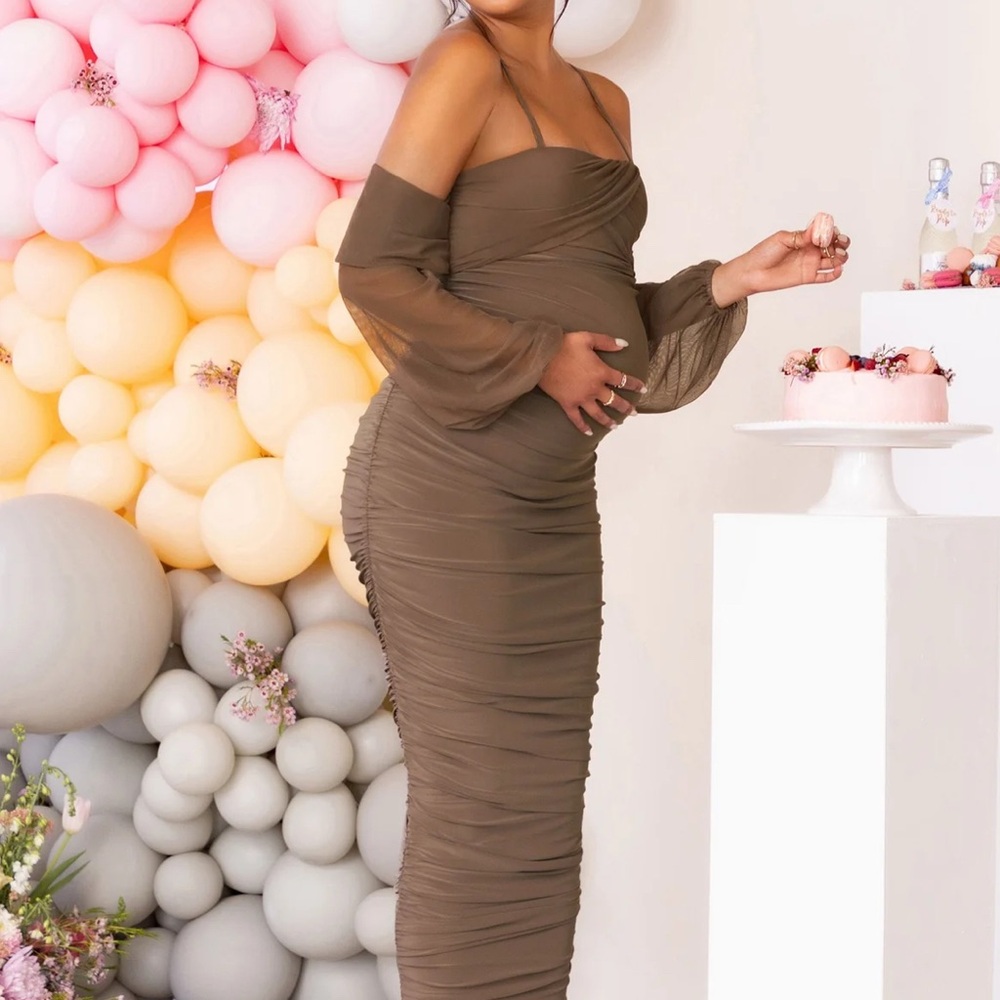 Chic Off-Shoulder Brown Dress